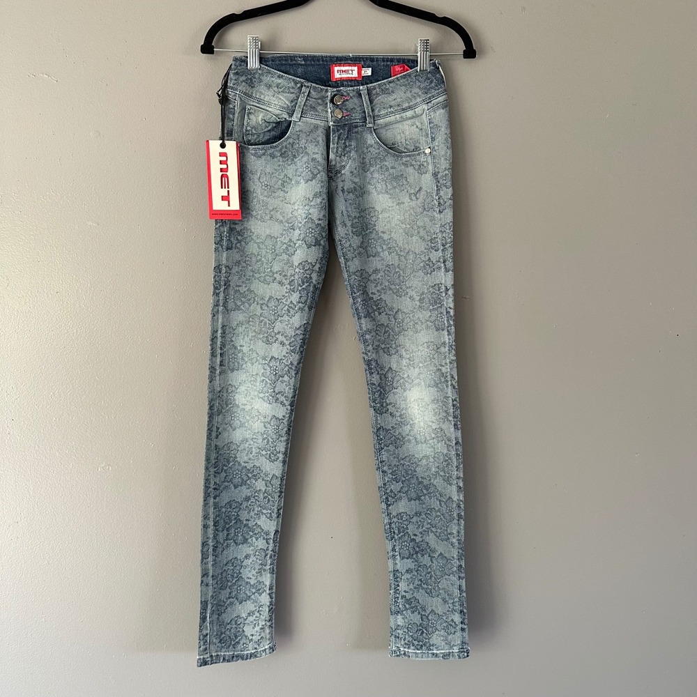 MET in Jeans Floral Blue Print Super Low Rise Italian Skinny Jeans | Medium Wash
